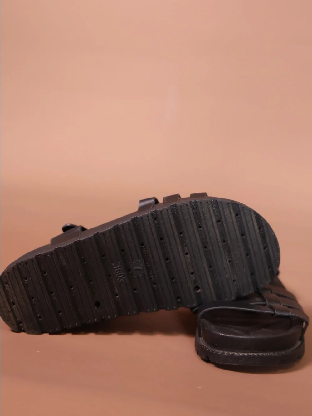 Buckle Sandals - Women’s 7 - Bamboo